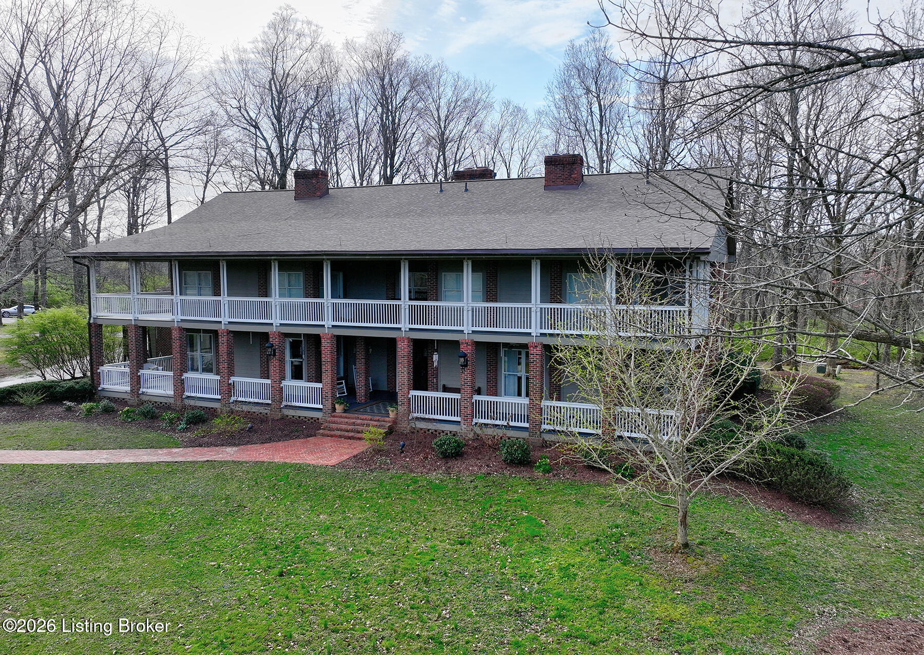 4226 Dolphin Road Louisville, KY 40220 - Photo 3 of 125 Dolphin 1 By Craig Davis 0002