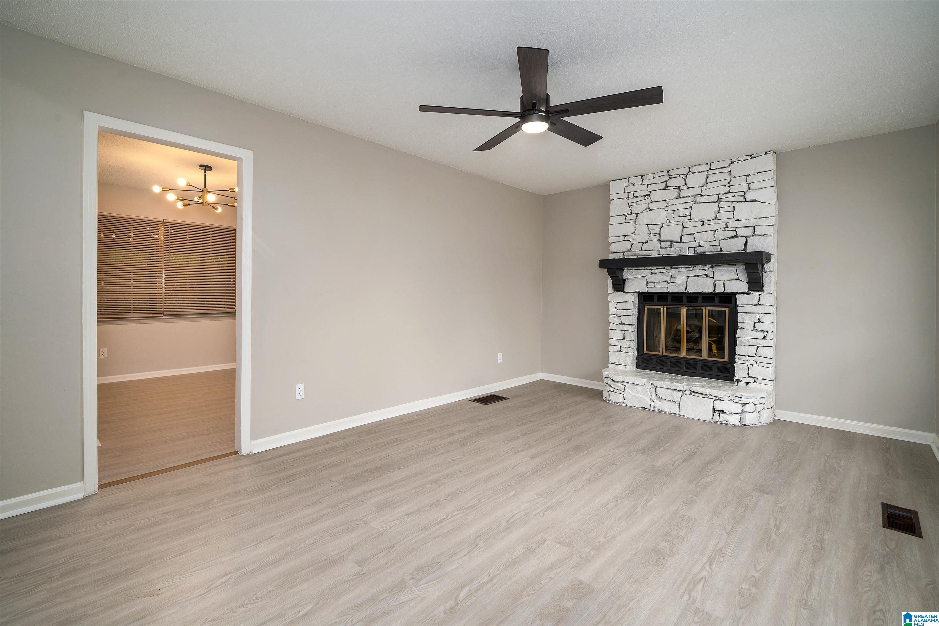 5483 Faucett Road Pinson, AL 35126 - Photo 4 of 27