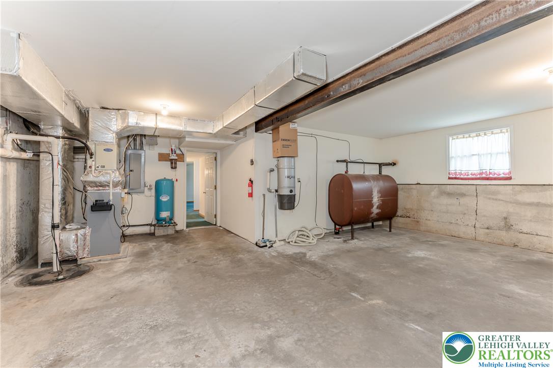 590 Airport Road Ashland, PA 17921 - Photo 46 of 51 Interior Garage
