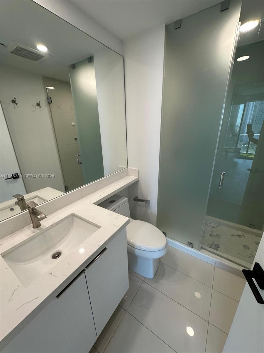 121 Northeast 34th Street, Unit 1505 Miami, FL 33137 - Photo 11 of 21