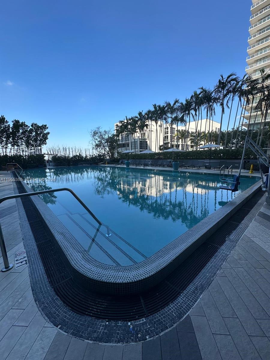 121 Northeast 34th Street, Unit 1505 Miami, FL 33137 - Photo 18 of 21