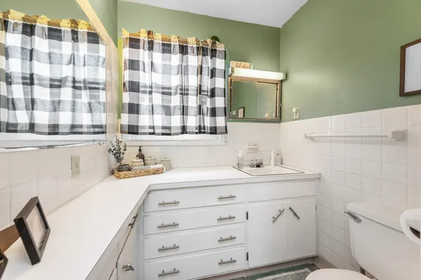 $189,900 | 629 Olson Avenue, Windom, MN 56101