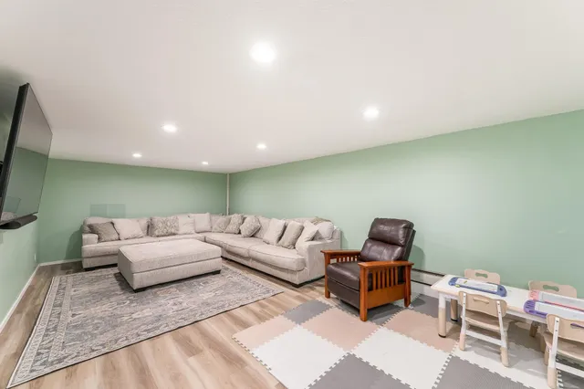 $209,900 | 629 Olson Avenue, Windom, MN 56101