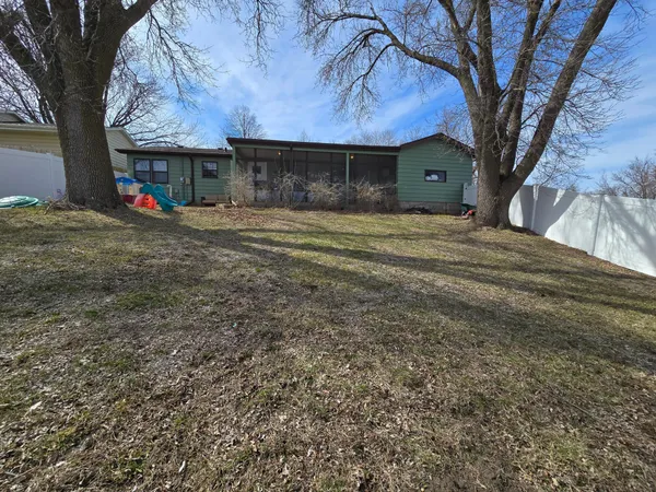 $189,900 | 629 Olson Avenue, Windom, MN 56101