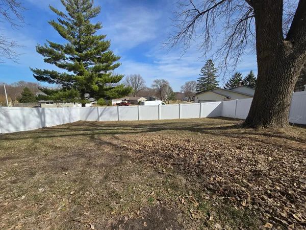 $189,900 | 629 Olson Avenue, Windom, MN 56101