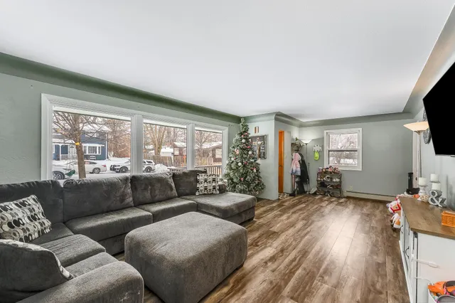 $209,900 | 629 Olson Avenue, Windom, MN 56101