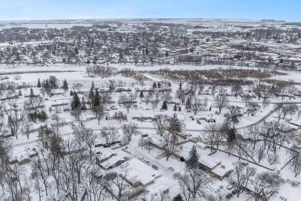 $189,900 | 629 Olson Avenue, Windom, MN 56101