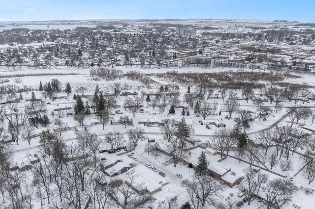 $209,900 | 629 Olson Avenue, Windom, MN 56101