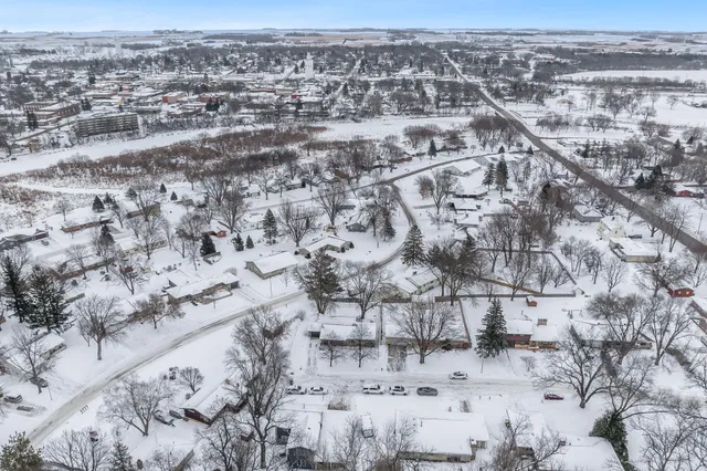 $209,900 | 629 Olson Avenue, Windom, MN 56101