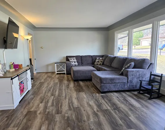 $189,900 | 629 Olson Avenue, Windom, MN 56101