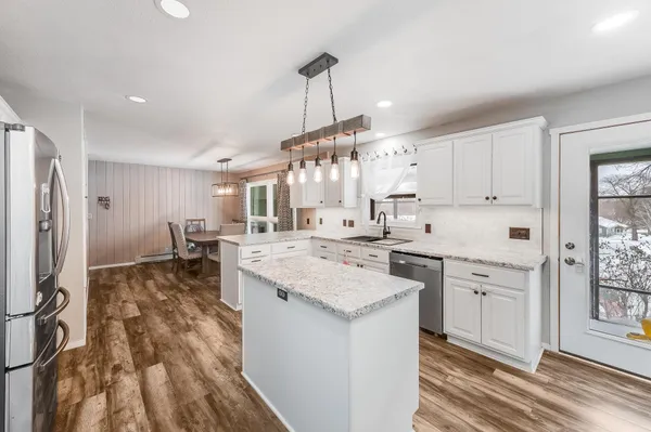 $189,900 | 629 Olson Avenue, Windom, MN 56101