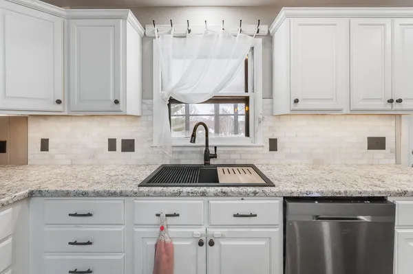 $189,900 | 629 Olson Avenue, Windom, MN 56101