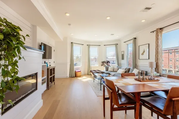 $1,195,000 | 111 Beacon Street, Unit C, Somerville, MA 02143