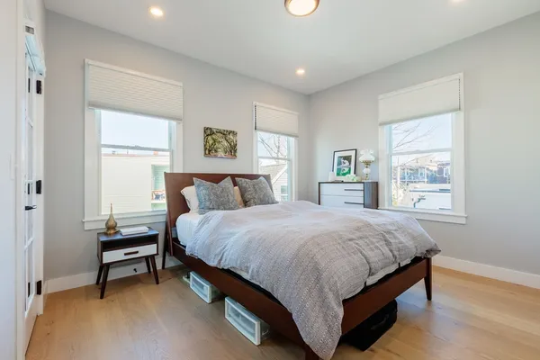 $1,195,000 | 111 Beacon Street, Unit C, Somerville, MA 02143