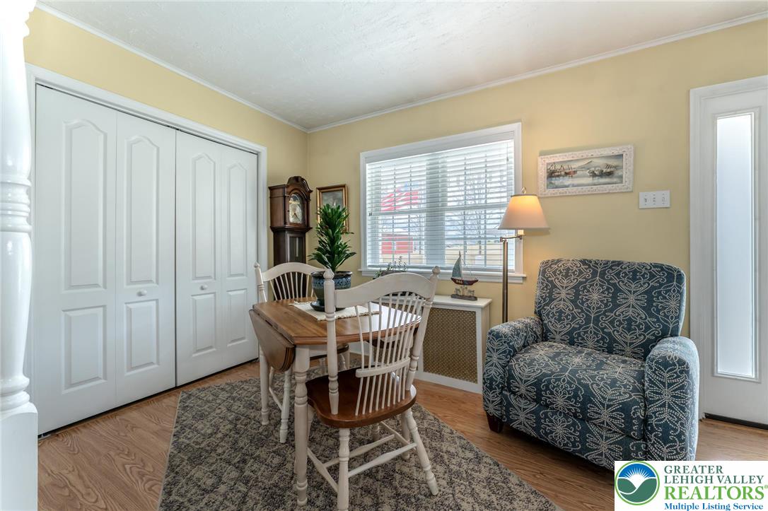 181 Springhouse Road Lehighton, PA 18235 - Photo 26 of 71 a living room with furniture and a window