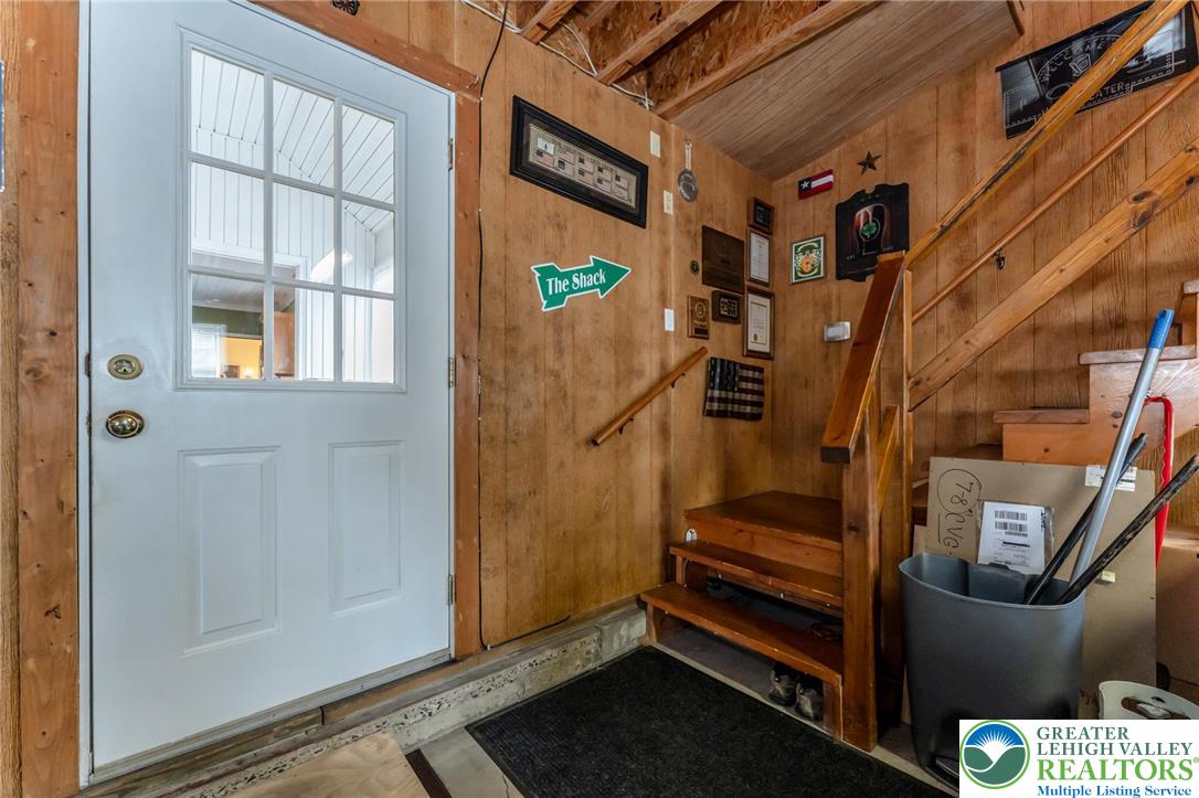 181 Springhouse Road Lehighton, PA 18235 - Photo 56 of 71 a view of entryway