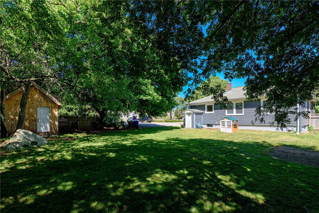 189 Shore Road Westerly, RI 02891 - Photo 29 of 30