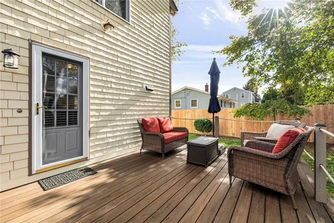 $575,000 | 66 Islington Avenue, Portsmouth, RI 02871