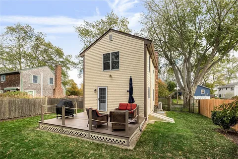 $575,000 | 66 Islington Avenue, Portsmouth, RI 02871