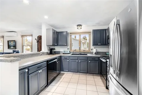 $575,000 | 66 Islington Avenue, Portsmouth, RI 02871