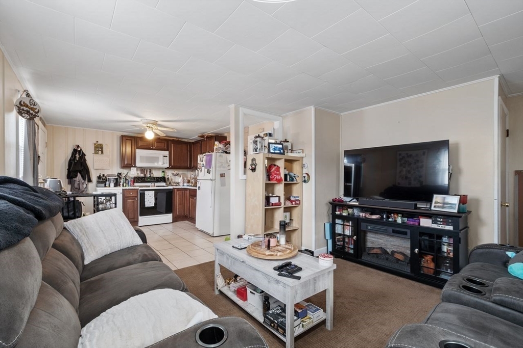 11 Waterman Road Auburn, MA 01501 - Photo 8 of 36 Gallery Image 8