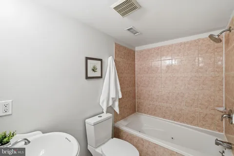 $899,888 | 1005 Irving Street Northwest, Washington, DC 20010