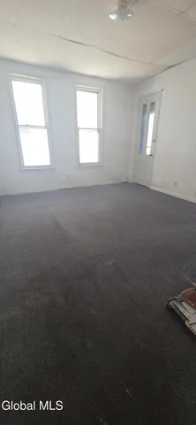 $179,900 | 72 Grove Street, Amsterdam, NY 12010