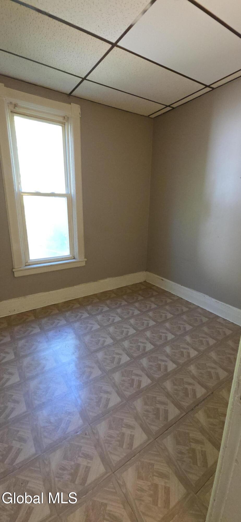 72 Grove Street Amsterdam, NY 12010 - Photo 6 of 11 14353