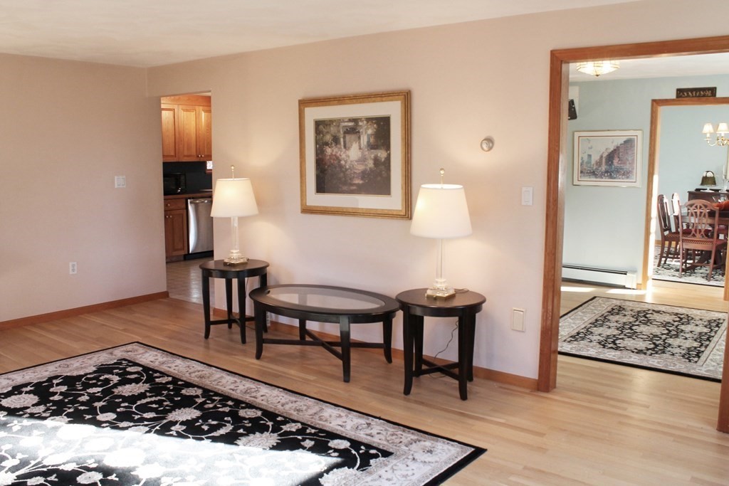 98 Muller Road Burlington, MA 01803 - Photo 4 of 20 Gallery Image 4