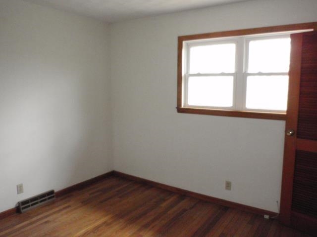 1420 Dive Road Bedford, IN 47421 - Photo 7 of 9
