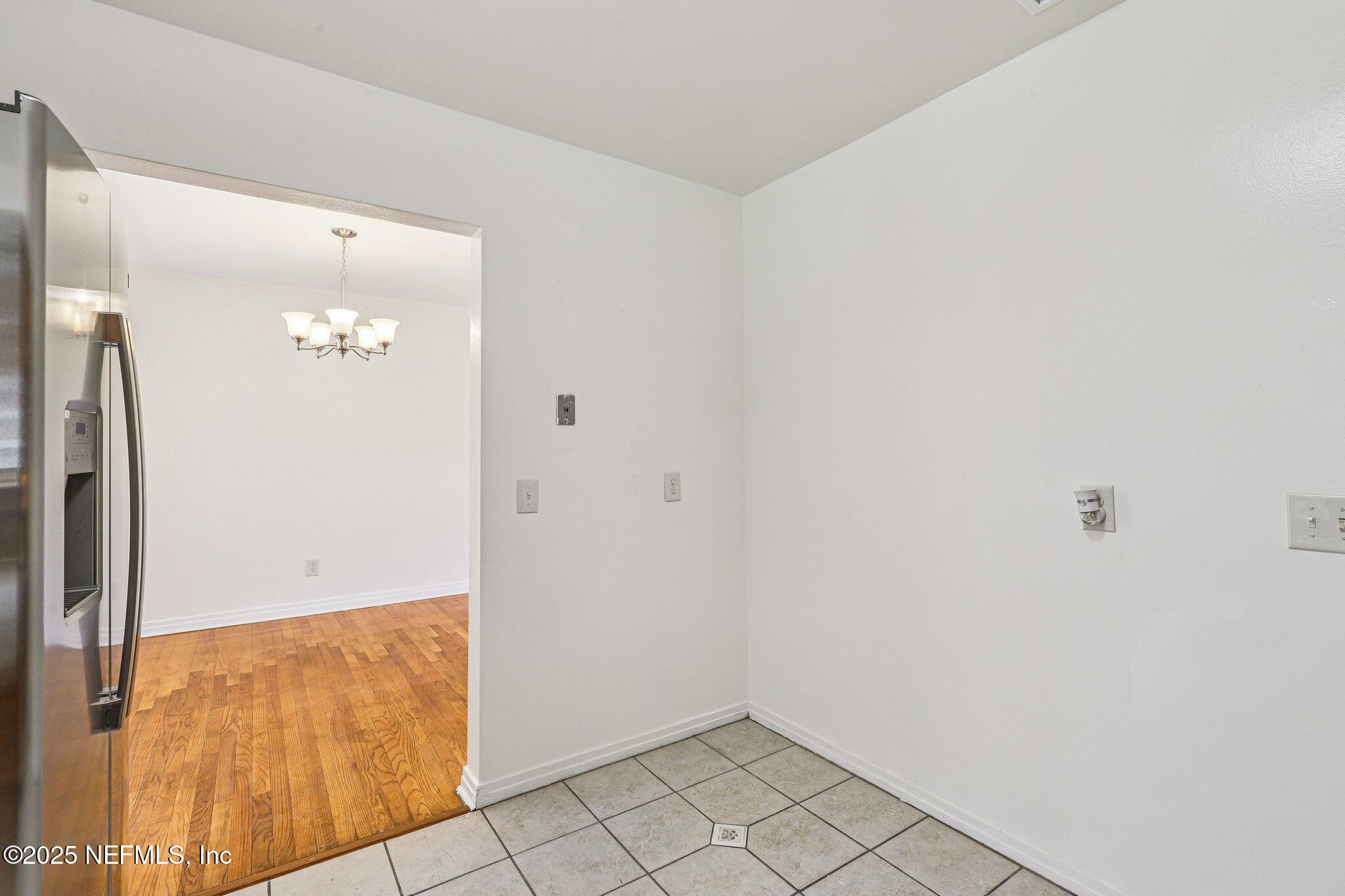 7116 Gaillardia Road South Jacksonville, FL 32211 - Photo 12 of 39 Nook in kitchen