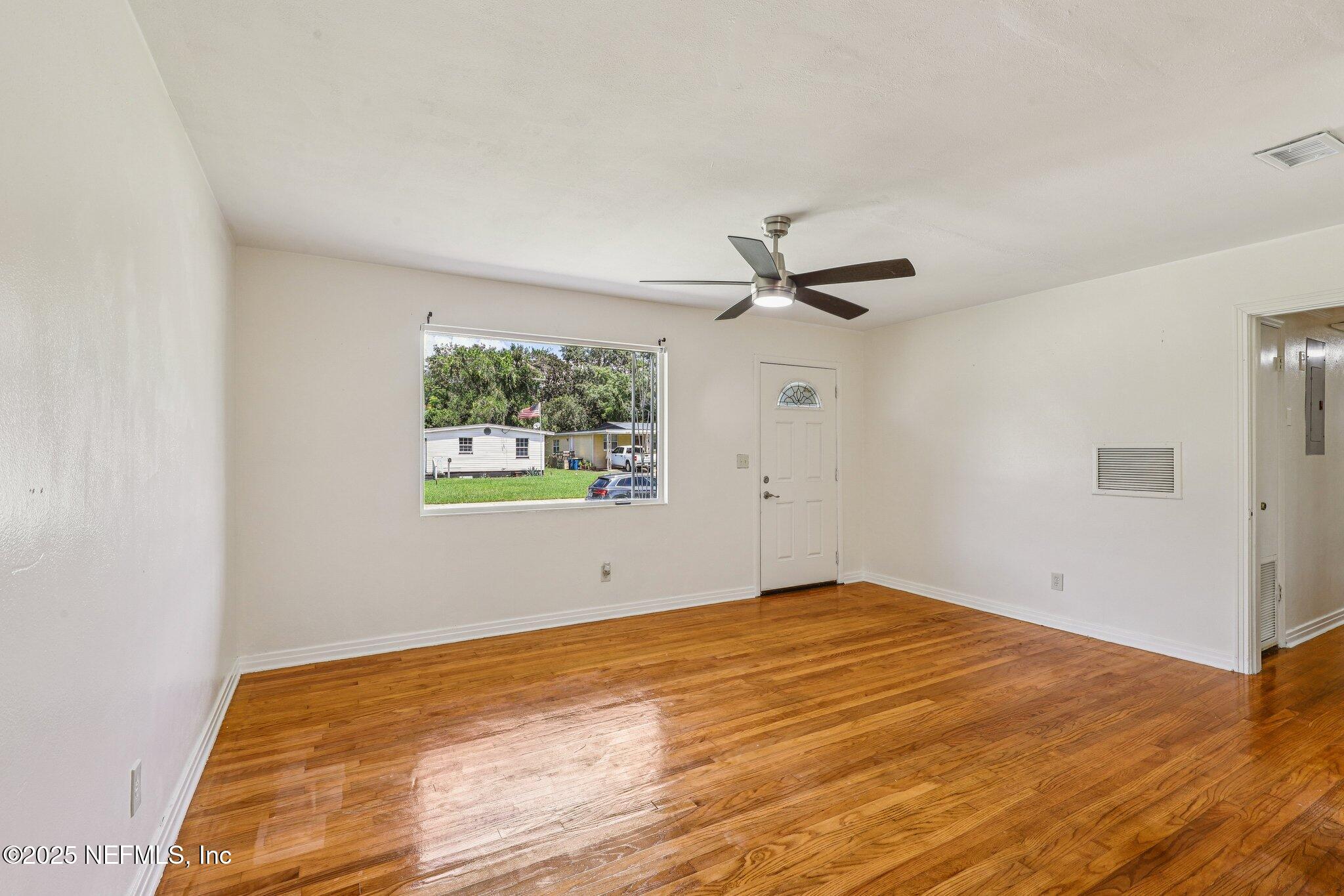 7116 Gaillardia Road South Jacksonville, FL 32211 - Photo 15 of 39 Living