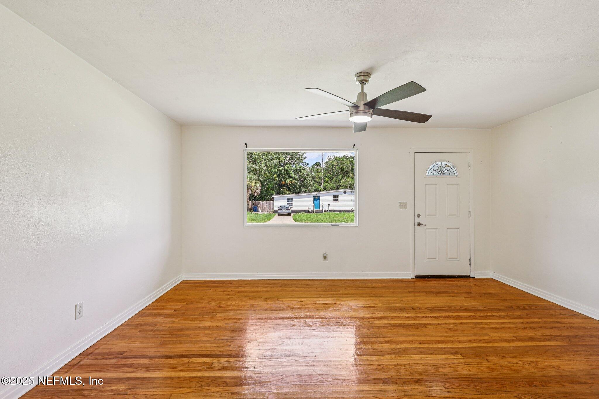7116 Gaillardia Road South Jacksonville, FL 32211 - Photo 17 of 39 Living