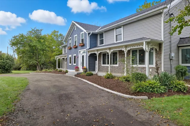 $935,000 | S81W26300 National Avenue, Vernon, WI 53149