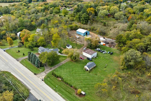 $935,000 | S81W26300 National Avenue, Vernon, WI 53149