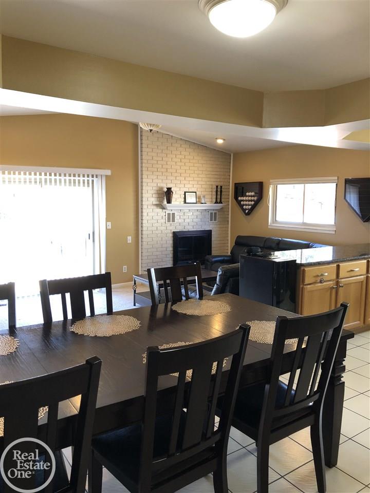 47725 Chrys Road Macomb, MI 48044 - Photo 20 of 51 50053104-19.JPG