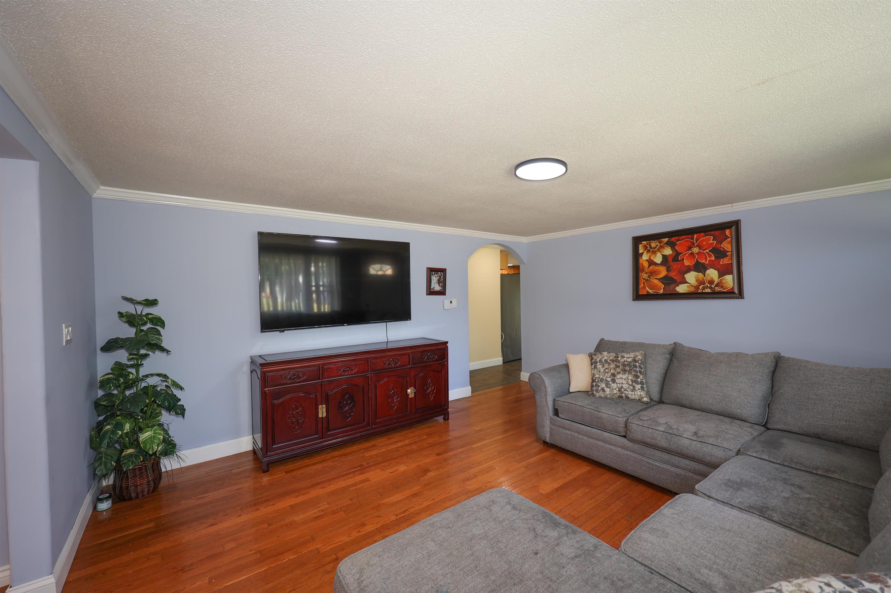 14 McGuigan Road Goffstown, NH 03045 - Photo 8 of 25 Gallery Image 8