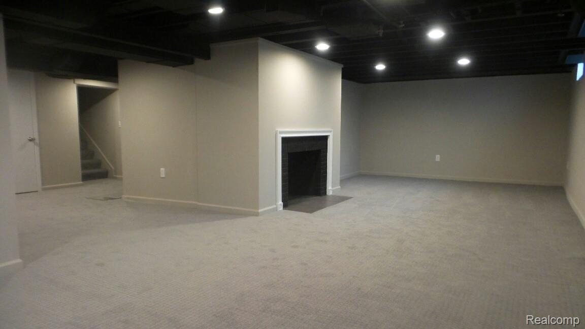 417 Lexington Road Grosse Pointe, MI 48236 - Photo 21 of 22 20190405_124947_resized.jpg