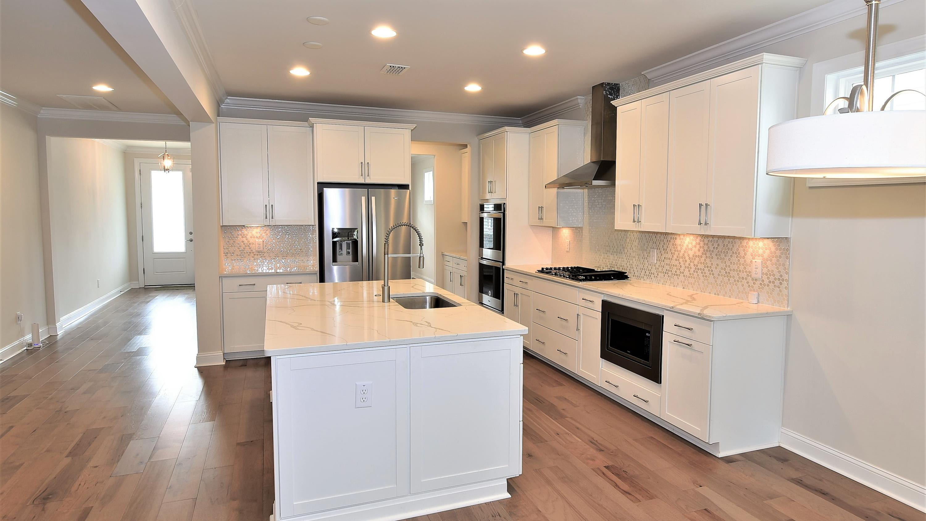 1238 Gannett Road Mount Pleasant, SC 29464 - Photo 5 of 31 750_4772 (3)