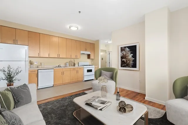 $2,180 | 520 Belleville Avenue, Unit E306, Belleville, NJ 07109