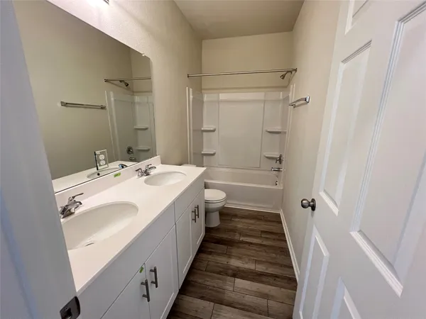 $1,950 | 561 Papaya Drive, Buda, TX 78610