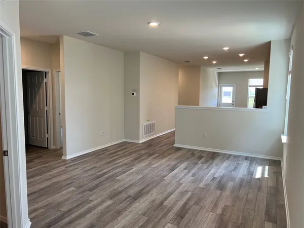 $1,950 | 561 Papaya Drive, Buda, TX 78610