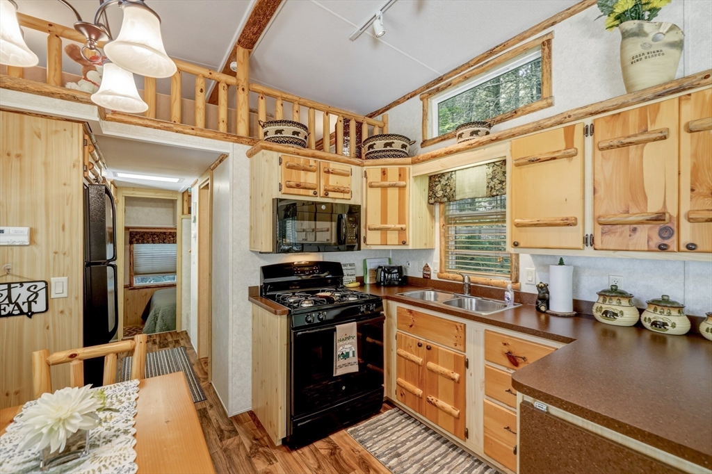 759 North Main Road, Unit V1D Otis, MA 01253 - Photo 21 of 42