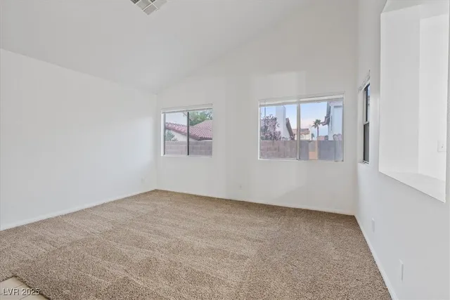 $1,900 | 2559 Kilmaron Circle, Henderson, NV 89014