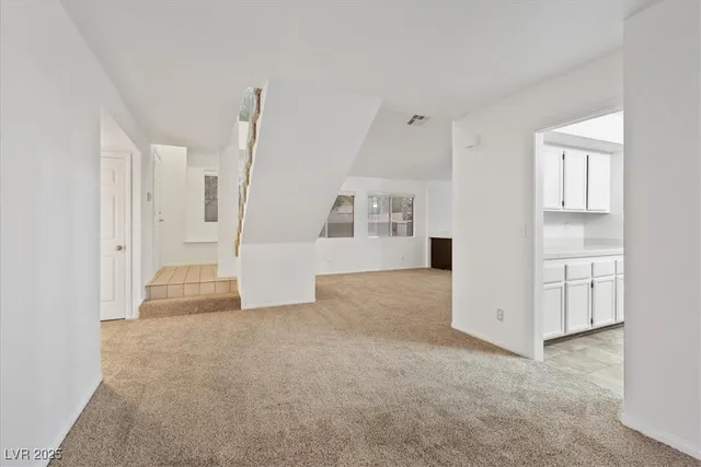 $1,900 | 2559 Kilmaron Circle, Henderson, NV 89014