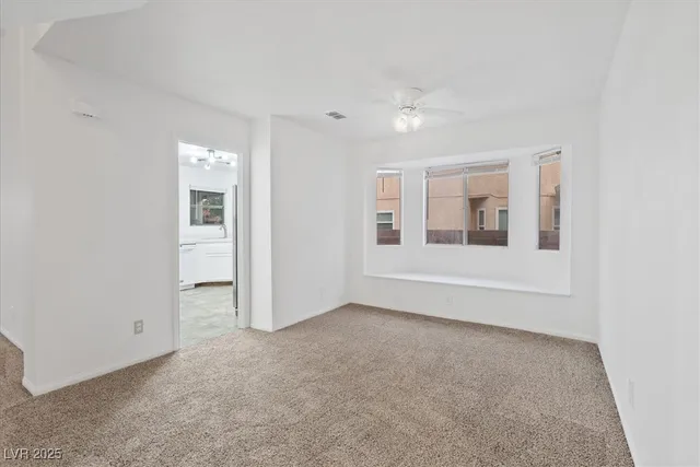 $1,900 | 2559 Kilmaron Circle, Henderson, NV 89014