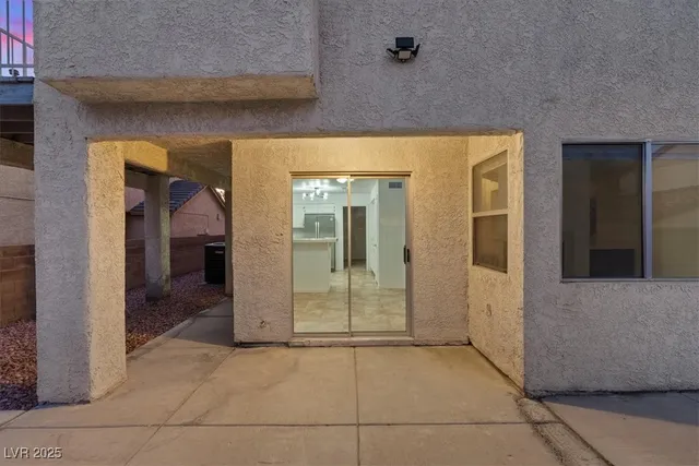 $1,900 | 2559 Kilmaron Circle, Henderson, NV 89014