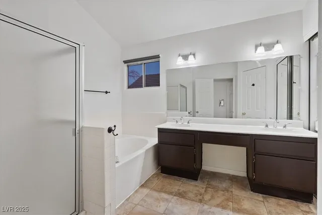 $1,900 | 2559 Kilmaron Circle, Henderson, NV 89014