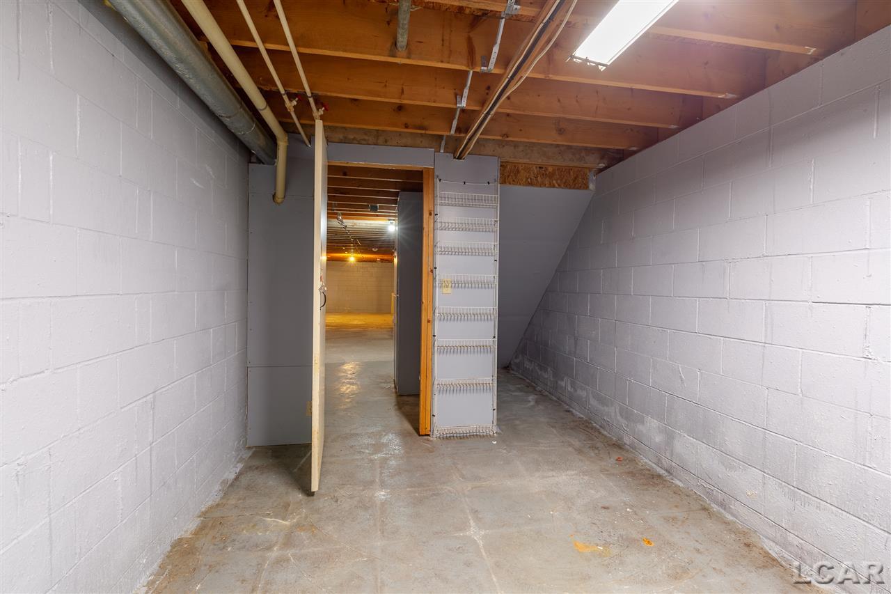 2281 Laberdee Road Adrian, MI 49221 - Photo 29 of 37 31385120-29.JPG