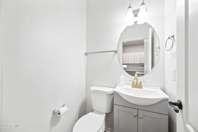 $2,100 | 1516 East Mobile Lane, Phoenix, AZ 85040